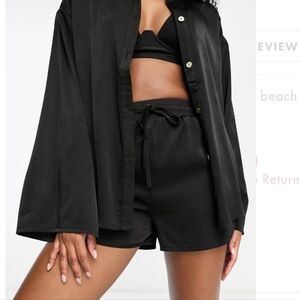 4th & Reckless satin shorts in black, size small